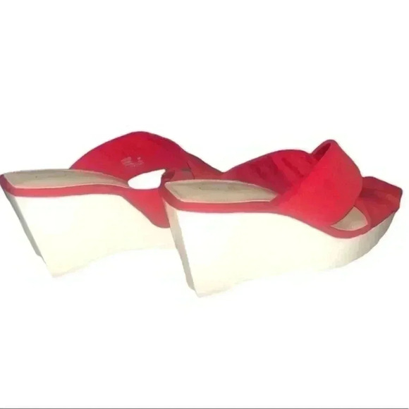 CALVIN KLEIN PLATFORM SANDALS . Comfortable and Super Pretty - Picture 4 of 9